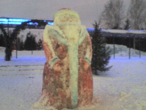 Мензелинск - снежная фигура - дед мороз 2012