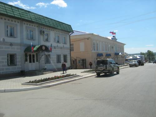 здание администрации, Мензелинск