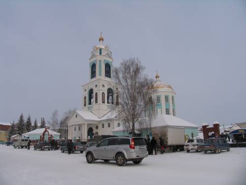 Церковь, рынок