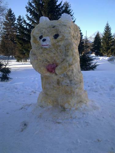 Снежный мишка